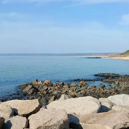 Confortable à - 35m² - Jardin Privé Appartamento Flamanville